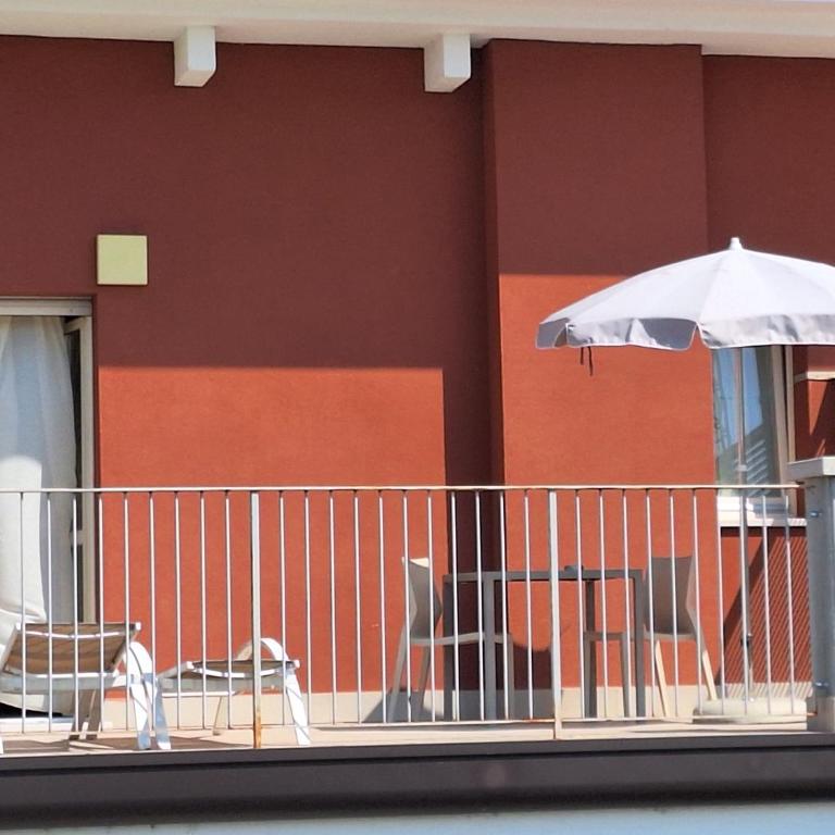 Vialeromadodici Rooms & Apartments - Junior Suite con Terrazza - 7