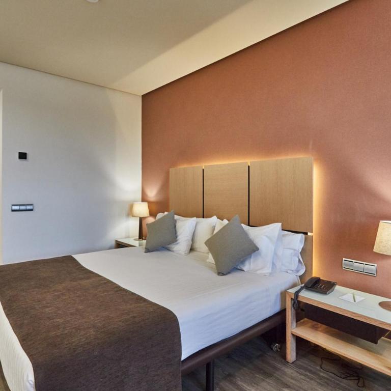 Silken Puerta Valencia - Comfort Double or Twin Room - 2