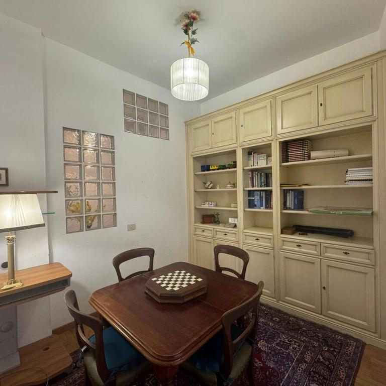 Spacious Getaway with Roman Charm - Apartment mit 4 Zimmern - 6