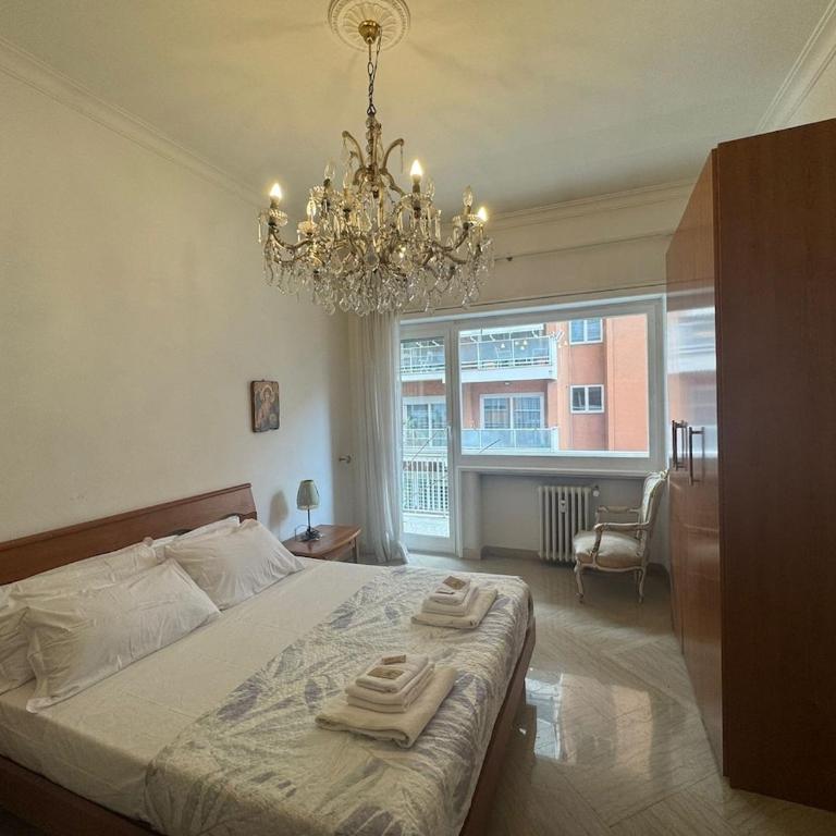 Spacious Getaway with Roman Charm - Apartment mit 4 Zimmern - 14