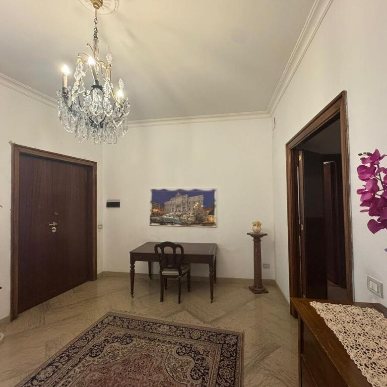 Spacious Getaway with Roman Charm - Apartment mit 4 Zimmern - 20