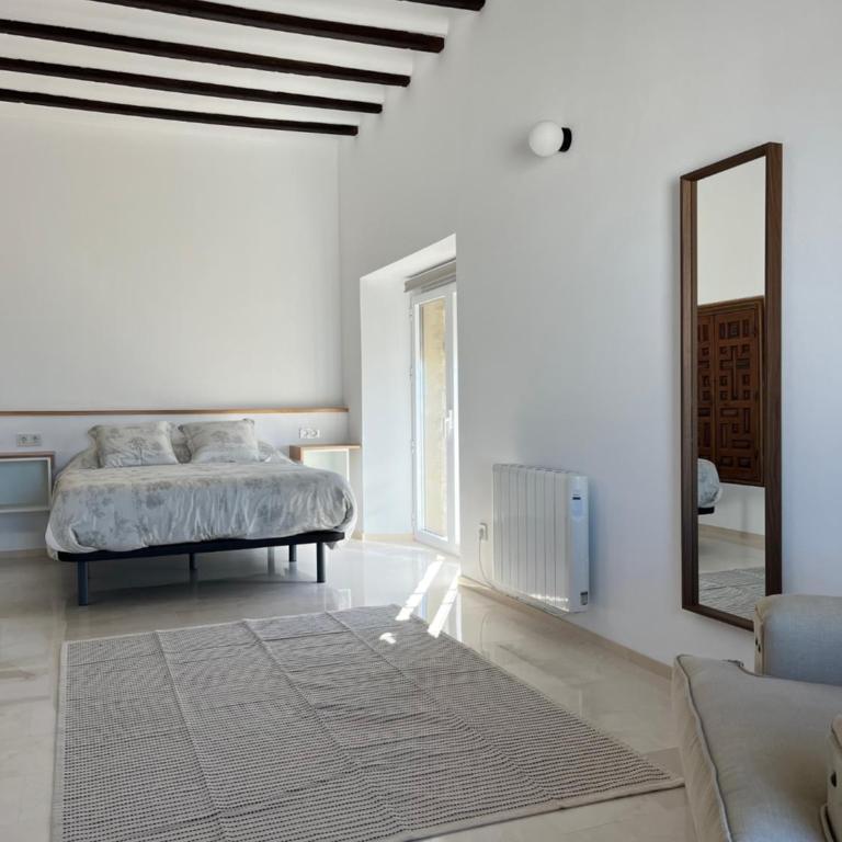Casa con jardín y piscina en Córdoba - Casa de 4 dormitorios - 8