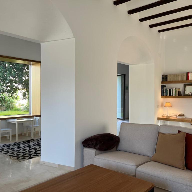 Casa con jardín y piscina en Córdoba - Casa de 4 dormitorios - 10