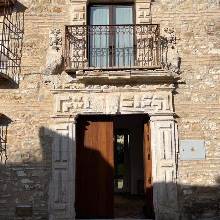 Casa con jardín y piscina en Córdoba - Casa de 4 dormitorios - 52