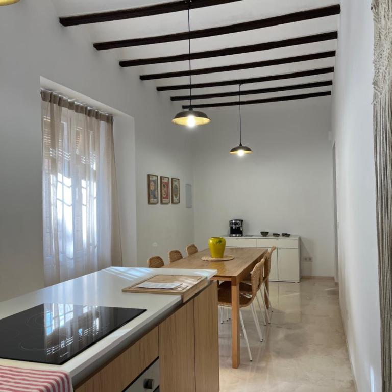 Casa con jardín y piscina en Córdoba - Casa de 4 dormitorios - 53