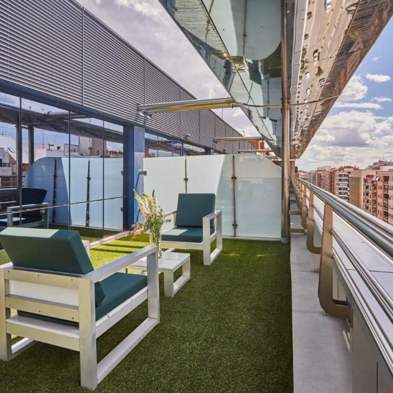 Silken Puerta Valencia - Presidential Suite with Hot Tub - 9
