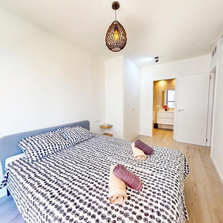 Apartamento Tulipán en Dénia Urb Marina Real III Terraza, varias piscinas y gimnasio cerca de la playa Las Rotas - Apartamento de 2 dormitorios con vistas a la piscina - 20