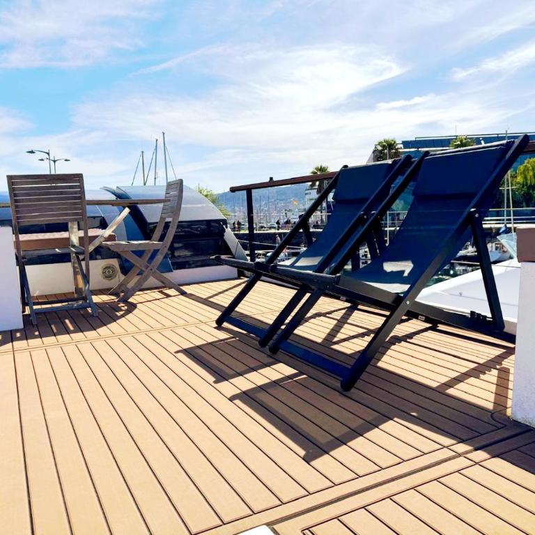 Marina Vigo Casa Flotante - Terraza Privada sobre el Mar - Casa Móvil - 13