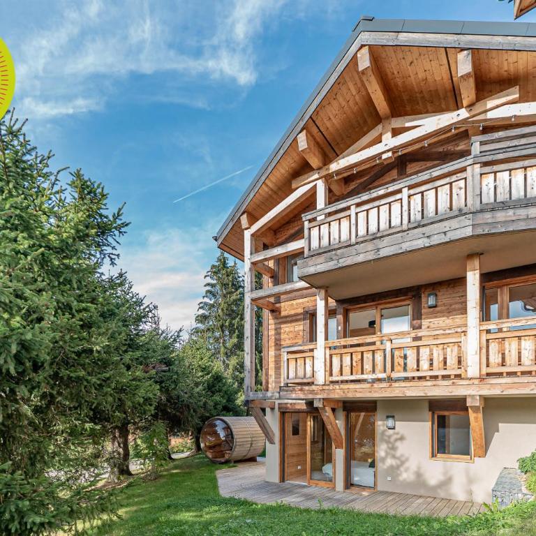 Chalet Octopussy - LES GETS, jacuzzi, sauna, superbe vue - Superior Chalet - 1