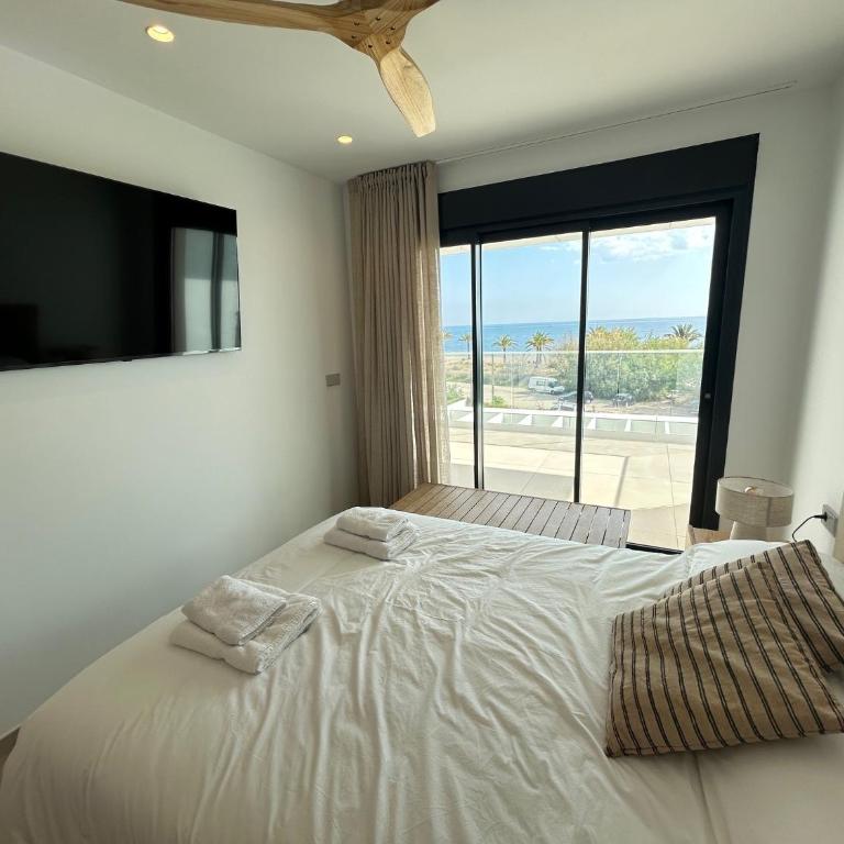 Primera linea Albamar -Serviden - Apartamento de 3 dormitorios con vistas al mar - 11