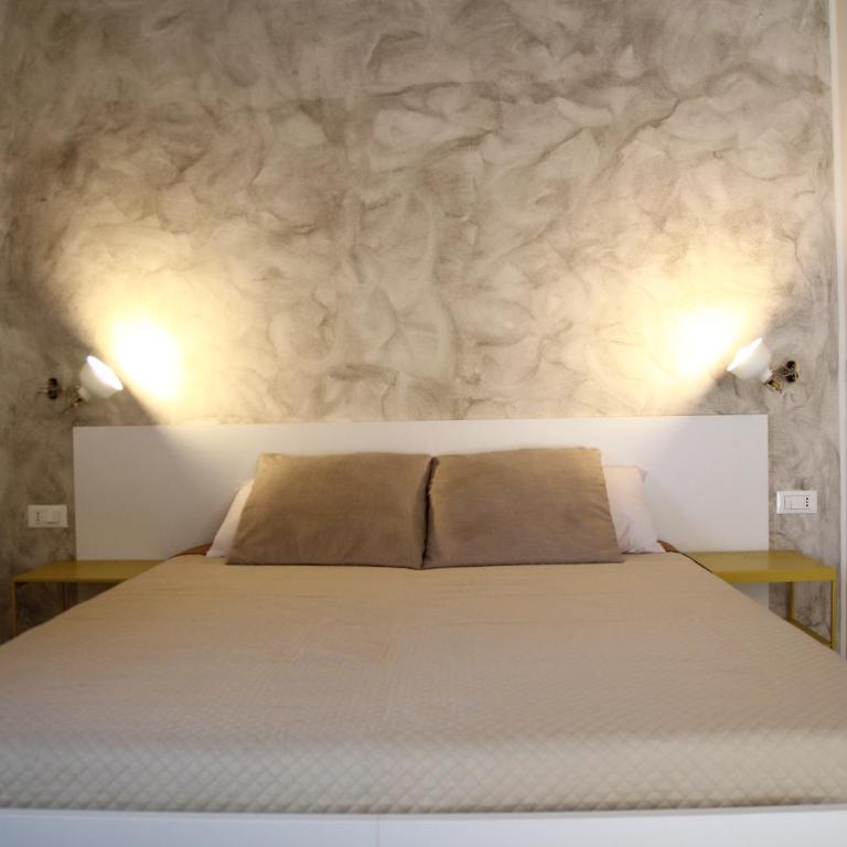 La Meridiana - Double or Twin Room with Shared Terrace - 13