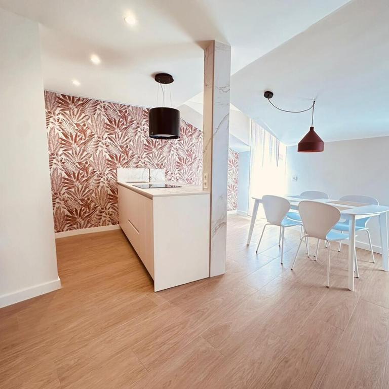AtuaireHome Mirando a las agujas de la Catedral de Burgos - Apartamento de 2 dormitorios - 10