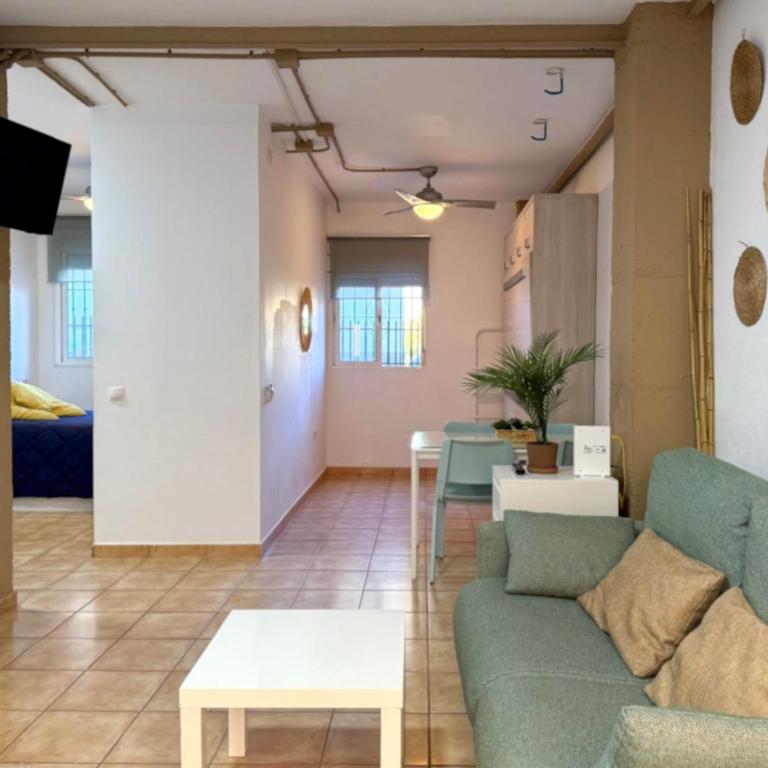 Apartamento Huelin, A 3 MINUTOS A PIE DE LA PLAYA - Apartamento - Planta baja - 2