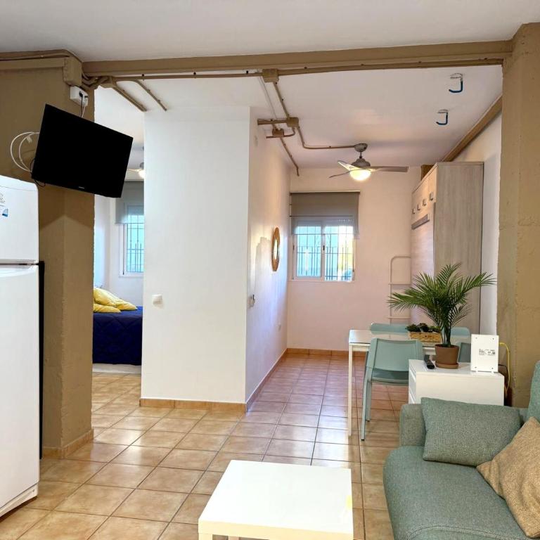 Apartamento Huelin, A 3 MINUTOS A PIE DE LA PLAYA - Apartamento - Planta baja - 4