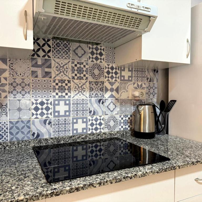 Apartamento Huelin, A 3 MINUTOS A PIE DE LA PLAYA - Apartamento - Planta baja - 12