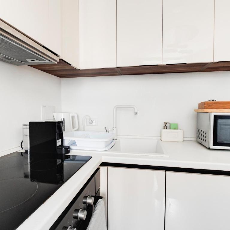 Stylish 1BR, 2BATH Apartment Castel Sant'Angelo 6A - Appartamento con 1 Camera da Letto - 14
