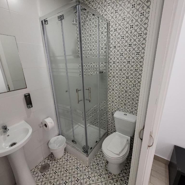 AYZ Silvela - Auto check-in property - Habitación Doble - 8