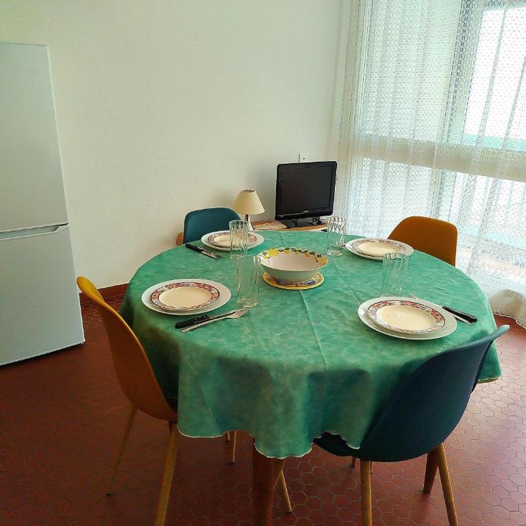 Proche du port beau T3 lumineux tout confort avec parking - 4RS121 - Apartment mit 2 Schlafzimmern - 12