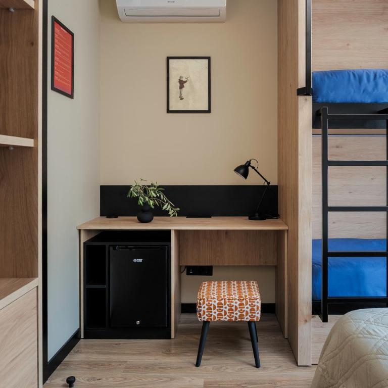 U-NIGHT Hostel Budva - Porodična Soba - 5