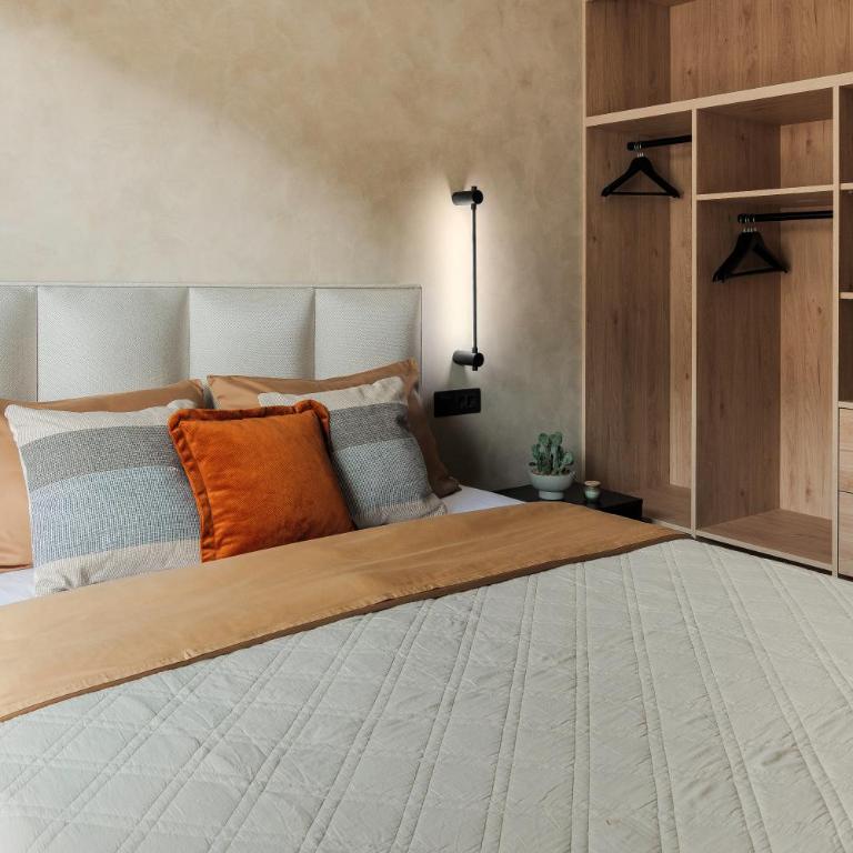 U-NIGHT Hostel Budva - Porodična Soba - 6