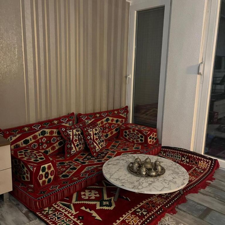 Peace Holiday Home - One-Bedroom House - 22