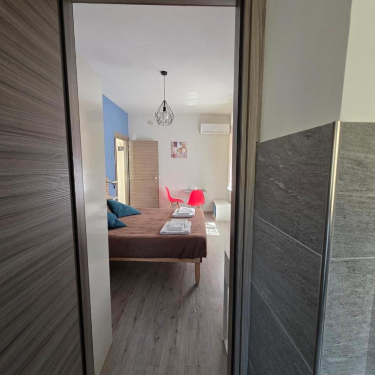 B&B Home Visit - Camera Matrimoniale con Bagno Privato - 15