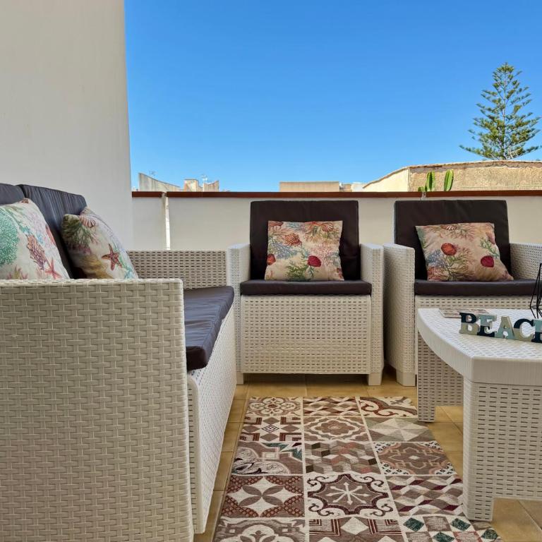 3 min Walk to Beach 3BR Apartment with Terrace AC & Parking - Appartamento con 3 Camere da Letto e con Balcone - 27