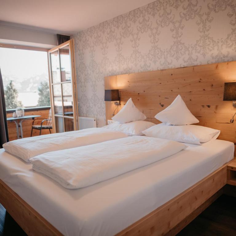 Landhaus Mucha - Ferienwohnungen - Deluxe Apartment mit 2 Schlafzimmern - 1