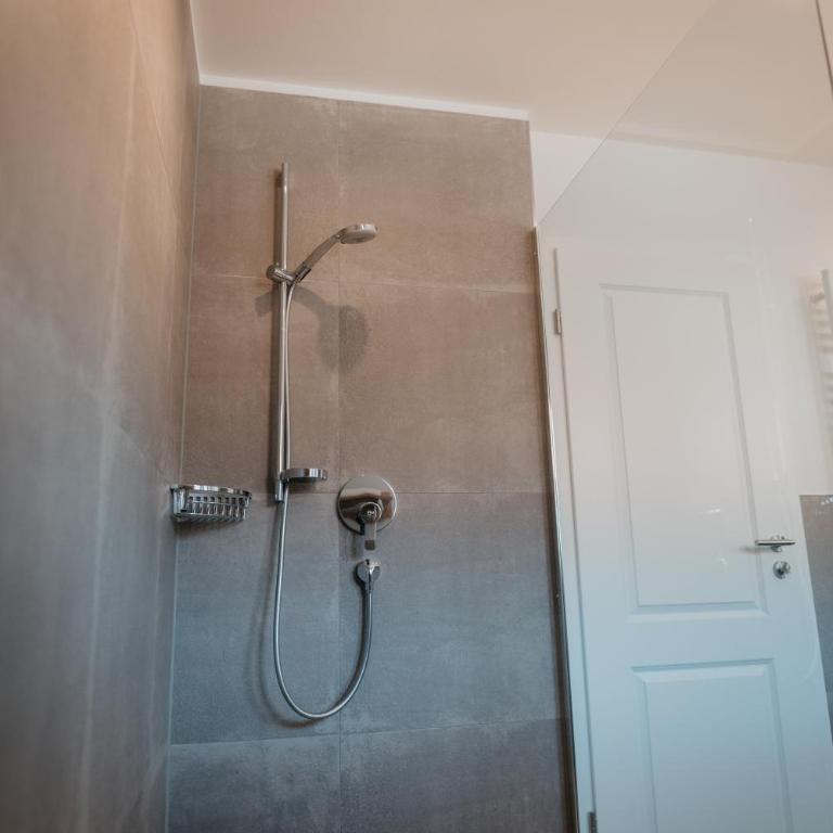 Landhaus Mucha - Ferienwohnungen - Deluxe Apartment mit 2 Schlafzimmern - 5