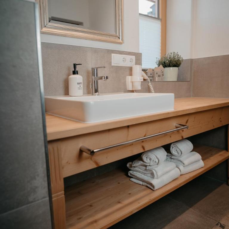 Landhaus Mucha - Ferienwohnungen - Premium Apartment mit 1 Schlafzimmer - 4