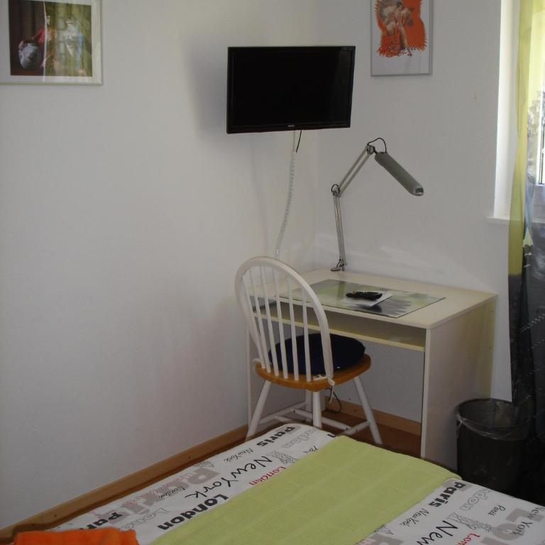 BnB Le Relais du Château - Standard Doppelzimmer mit Gemeinschaftsbad - 1