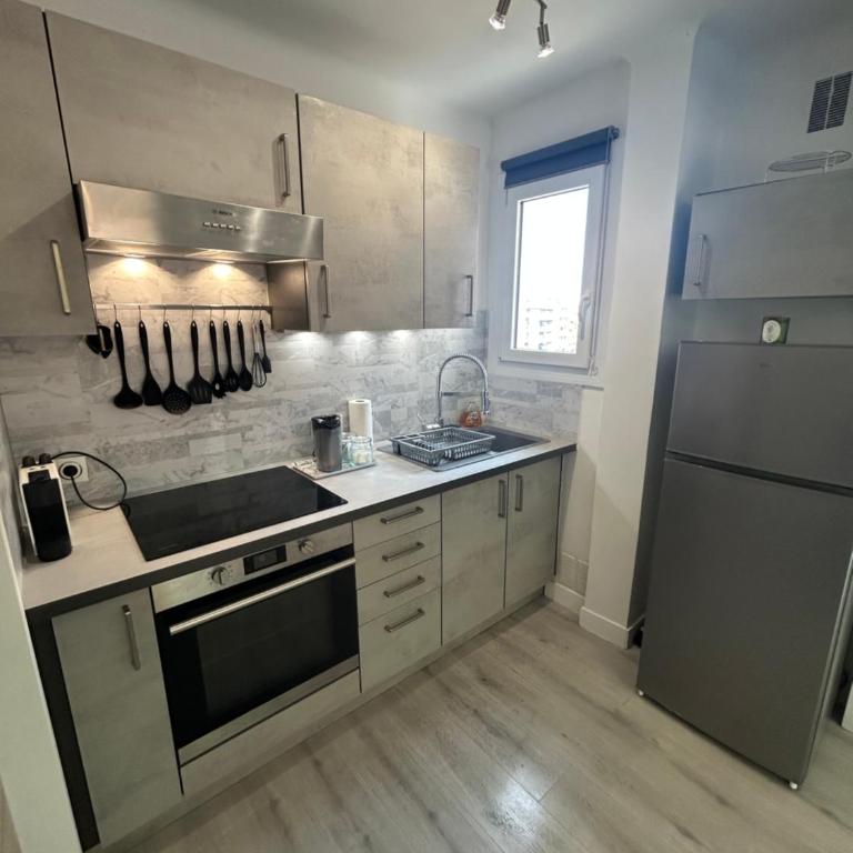 Grand Studio 4 couchages Gare routière et train station Plages et Casino à pied Nespresso Netflix fast Wifi - Appartement 1 Chambre - 12