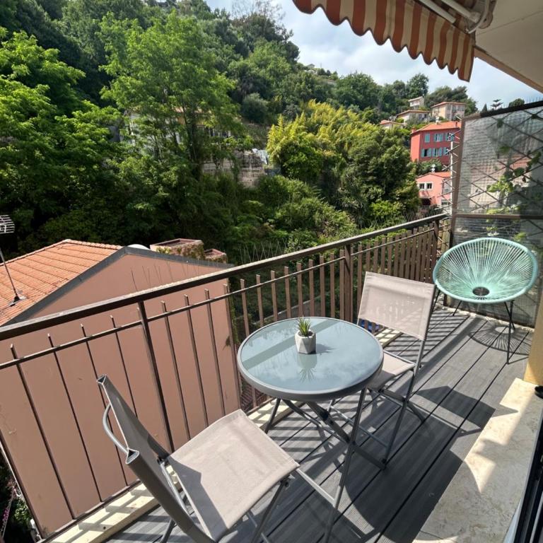 Grand Studio 4 couchages Gare routière et train station Plages et Casino à pied Nespresso Netflix fast Wifi - Appartement 1 Chambre - 9