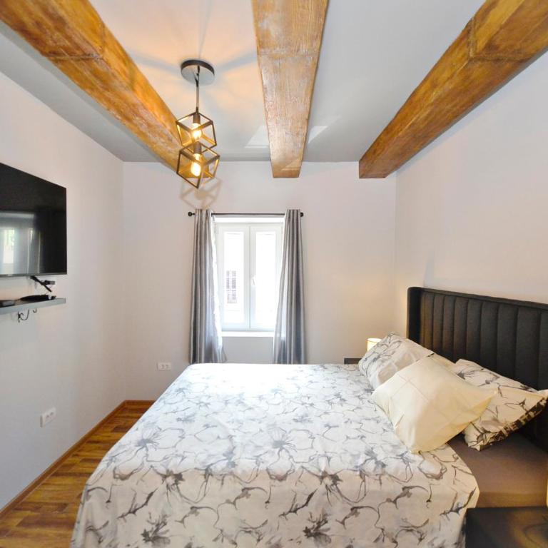 Antica Apartments - Two-Bedroom Apartment - 3