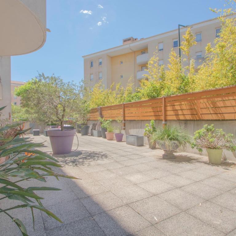 T3 Douillet avec grande terrasse - Appartement 2 Chambres - 3