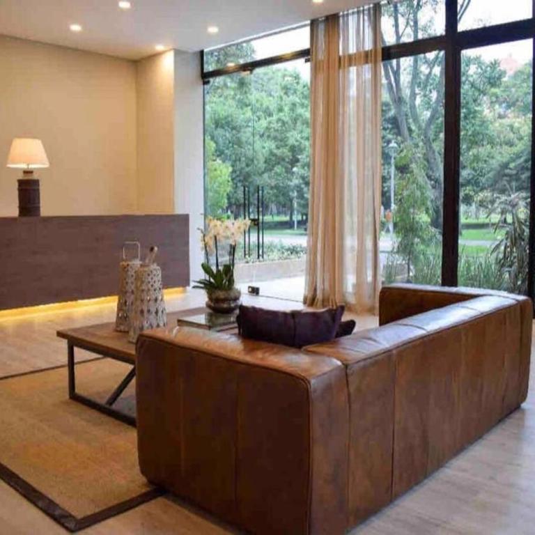 Elegant 2-Bedroom Loft 604 with Stunning Park View - Apartamento - 21