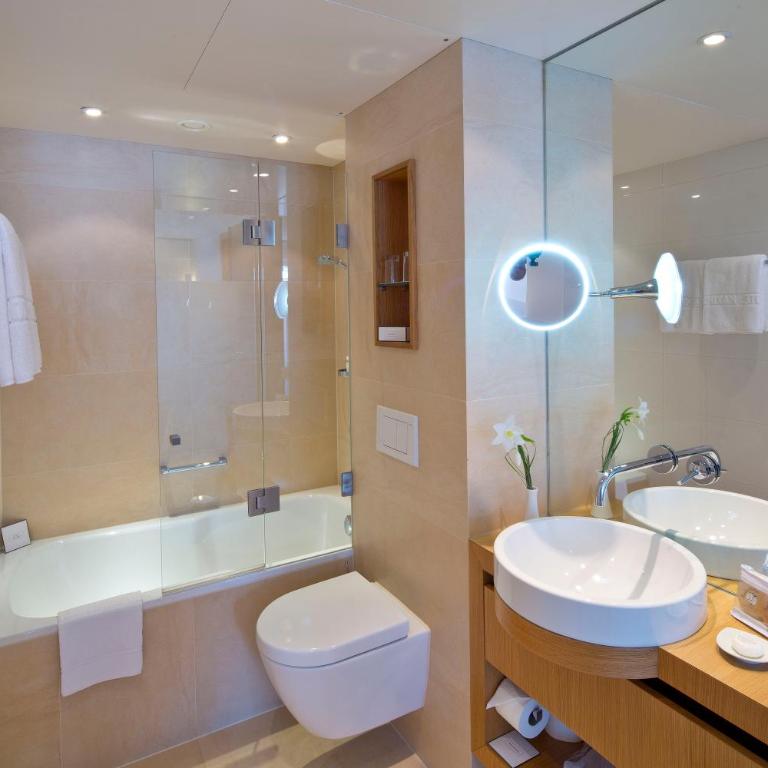 Hotel Maximilian - Stadthaus Penz - Doppel- oder Zweibettzimmer mit Klimaanlage - 2