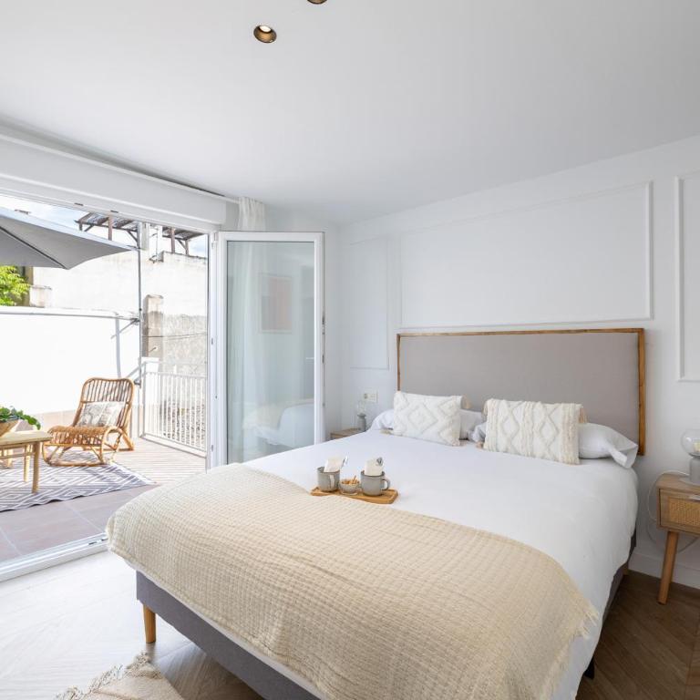 ChezmoiHomes Realejo Boutique Terrace - Three-Bedroom Apartment - 1