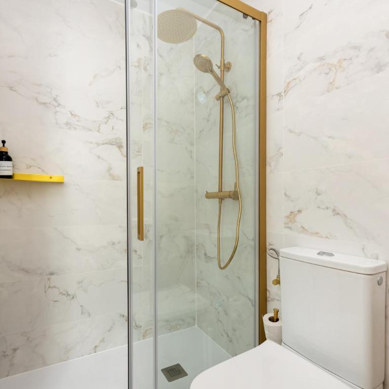 ChezmoiHomes Realejo Boutique Terrace - Three-Bedroom Apartment - 9