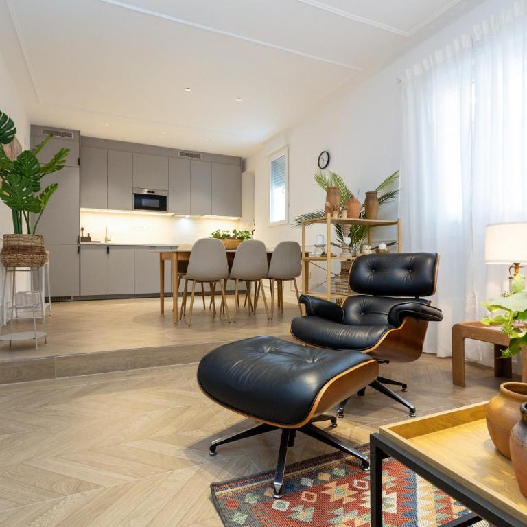 ChezmoiHomes Realejo Boutique Terrace - Three-Bedroom Apartment - 16