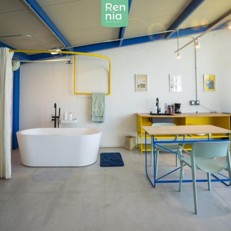 Entire apartment 2 Modern penthouse near Telmex - Two-Bedroom Apartment with City View - 9