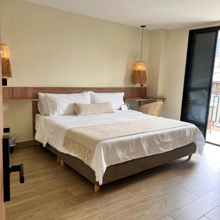 Monte Pueblo Hotel Boutique - Habitación Doble con balcón - 9