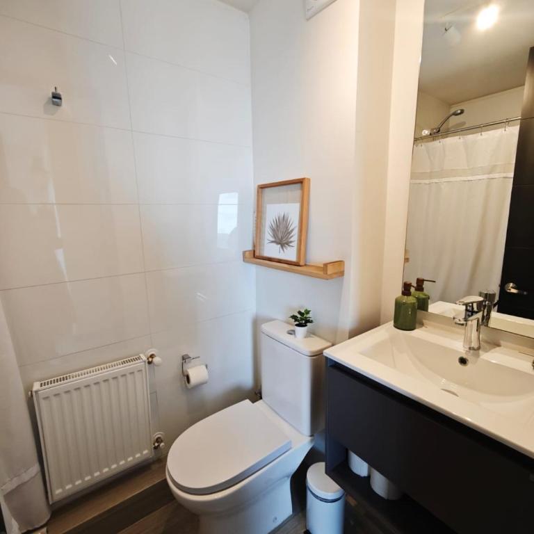 Wonderlust Natales, Torres del Paine - Three-Bedroom Apartment - 4