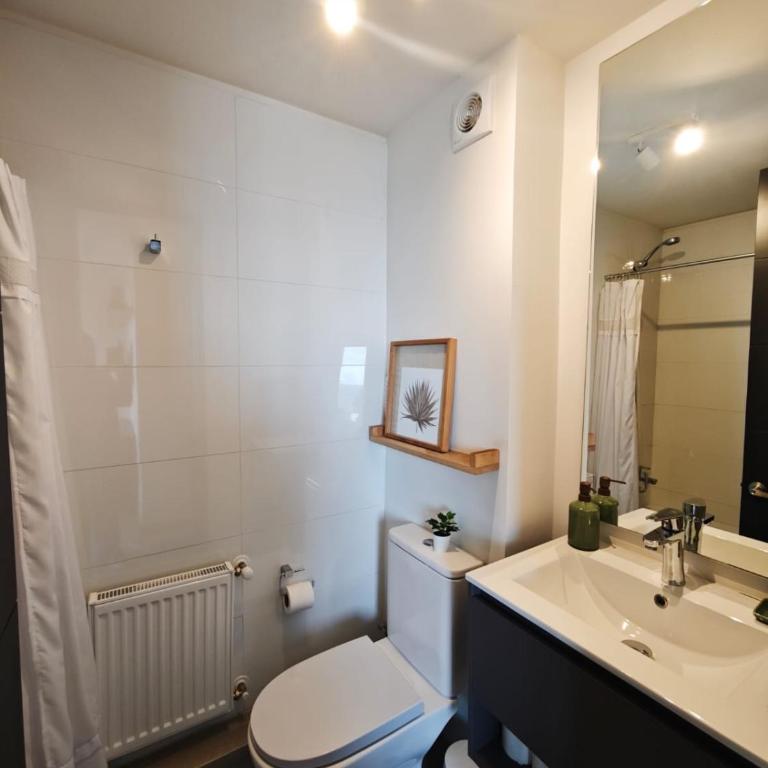 Wonderlust Natales, Torres del Paine - Three-Bedroom Apartment - 6