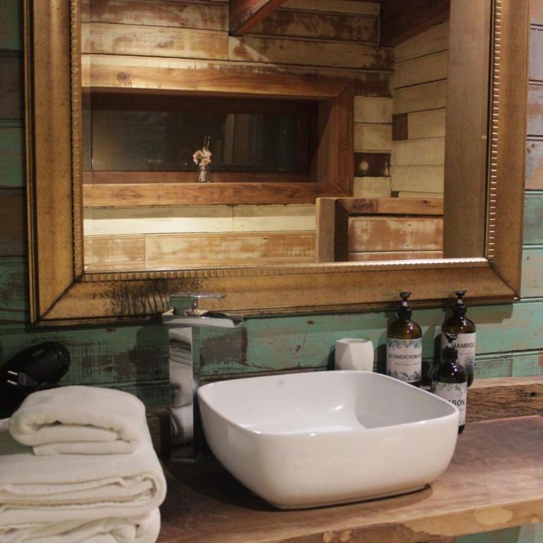 Hotel Agua Nativa - Suite con cama grande y balcón - 2