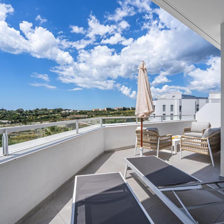 The Celeste Residence - Three-Bedroom Superior Apartment - 12