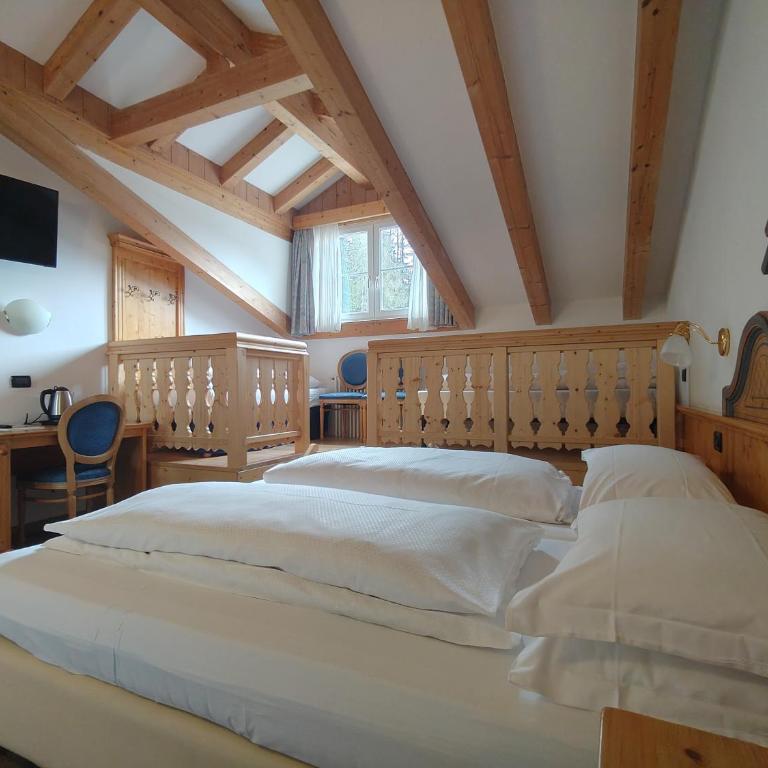 Hotel Valacia - Camera Familiare - 5