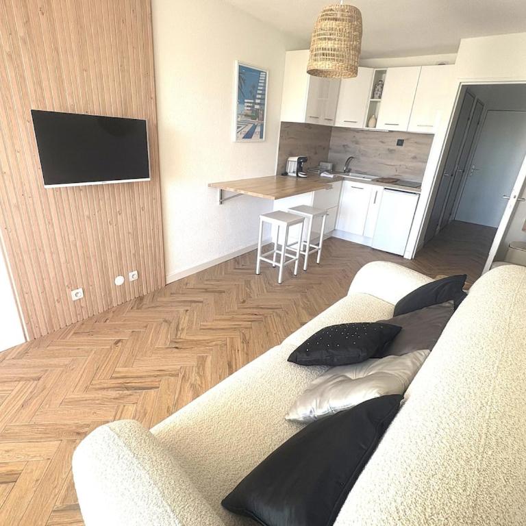 Couchant Cosy studio, terrasse couverte face à la mer, clim, parking, wifi - Apartment mit 1 Schlafzimmer, Balkon und Meerblick - 5
