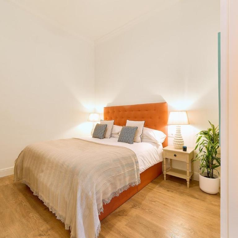 Quiet Place in Historic Plz San Francisco Malaga - Three-Bedroom Apartment - 9