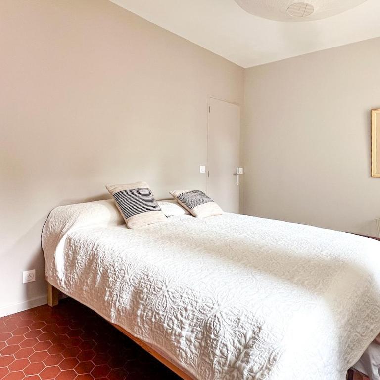 Appartements Avignon Centre - Chambre Double ou Lits Jumeaux avec Salle de Bains Privative - 7